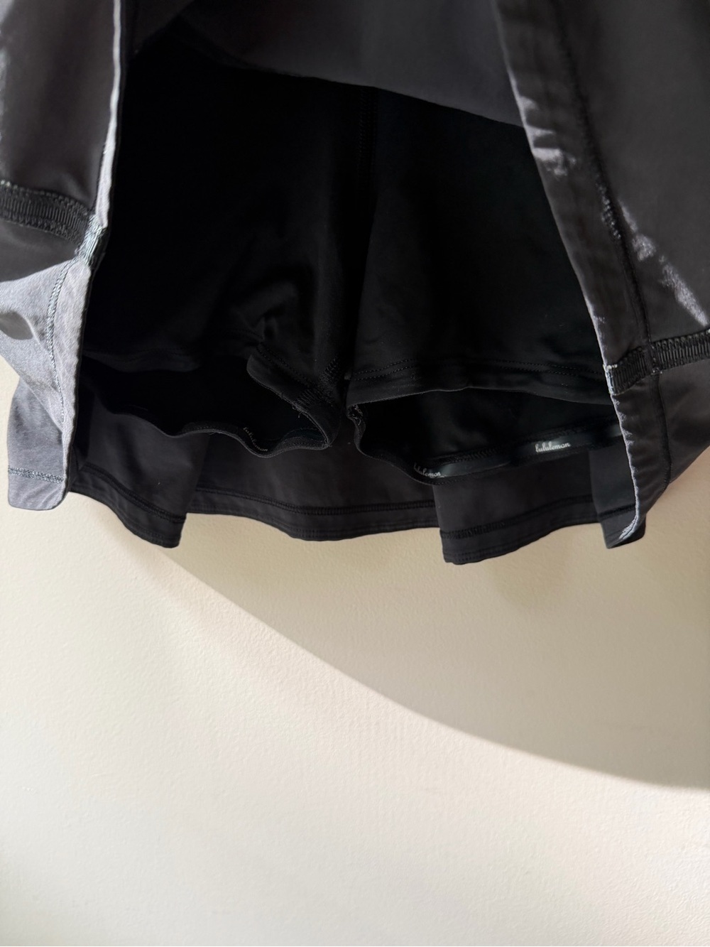 Lululemon Pace Mini Skort Skirt Black Size 2 - Picture 6 of 6